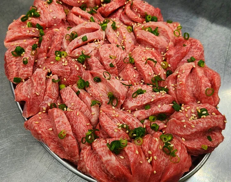 焼肉 ヒロミヤの牛タン＆牛タン塩つくねセット