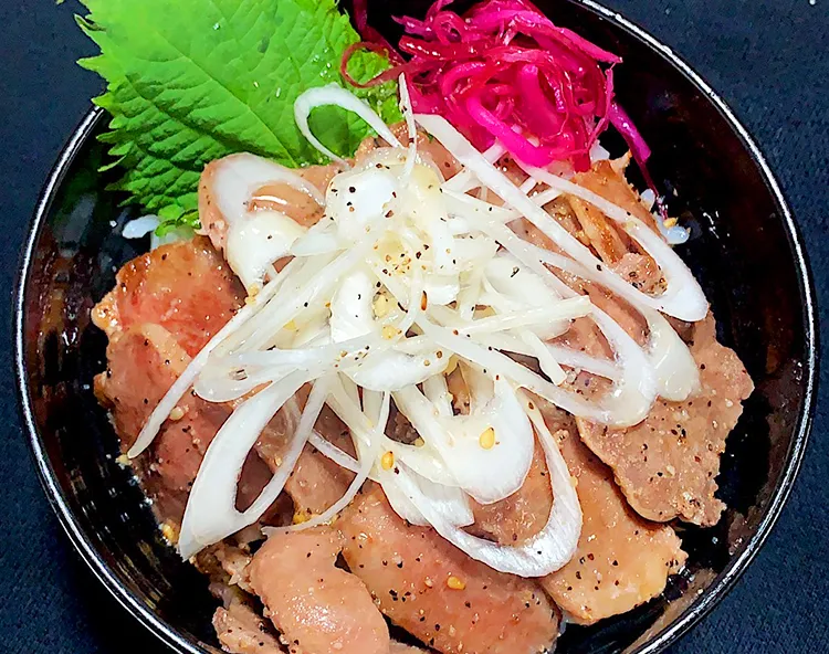 たん専門店　ネギ塩タン丼