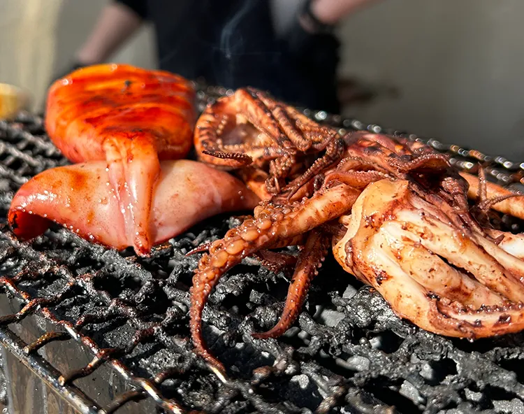 イカ丸ごとセット　食堂新